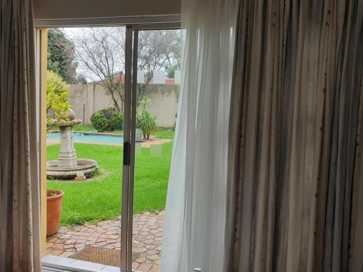 Matina Guest House Johannesburg Eksteriør bilde
